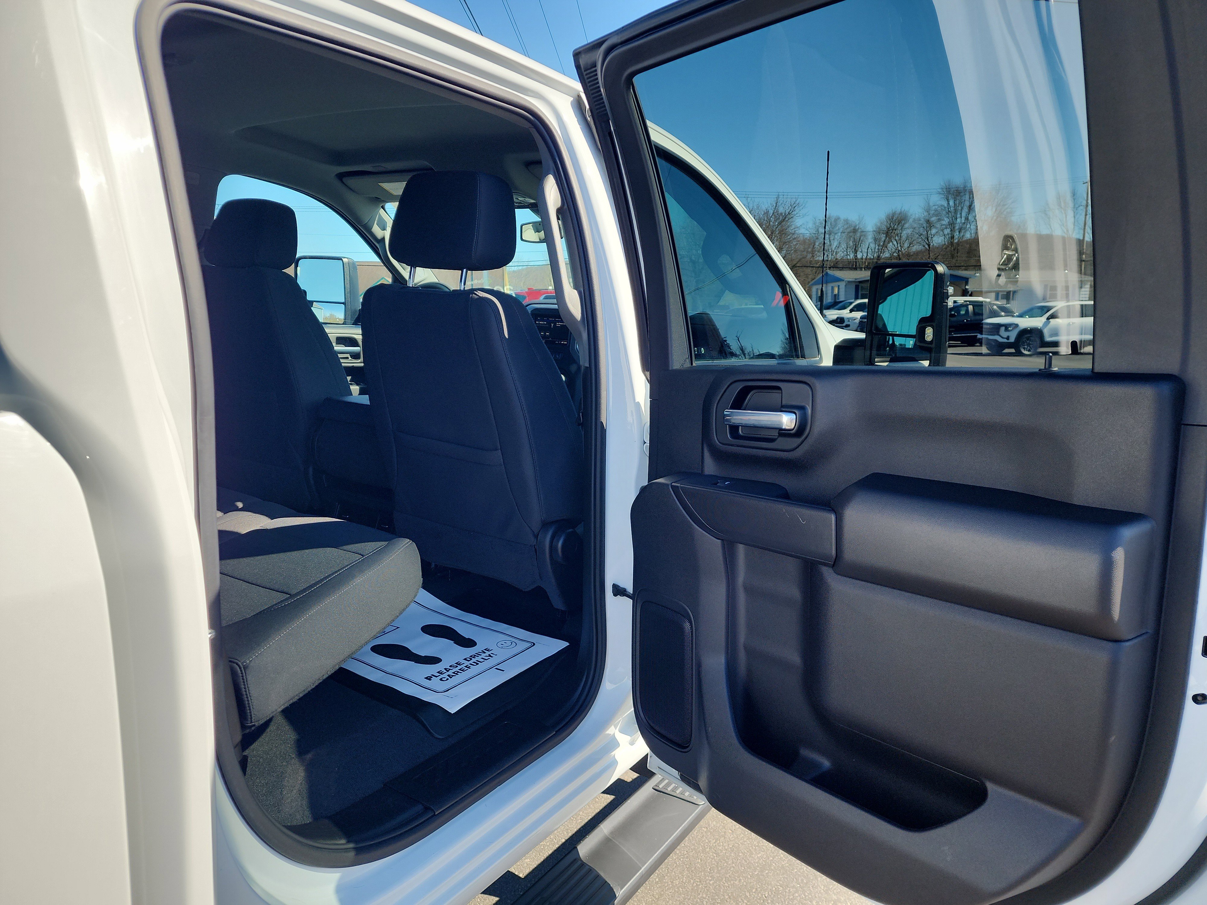 Used 2022 Chevrolet Silverado 2500 Custom w/ Custom Value Package image 32