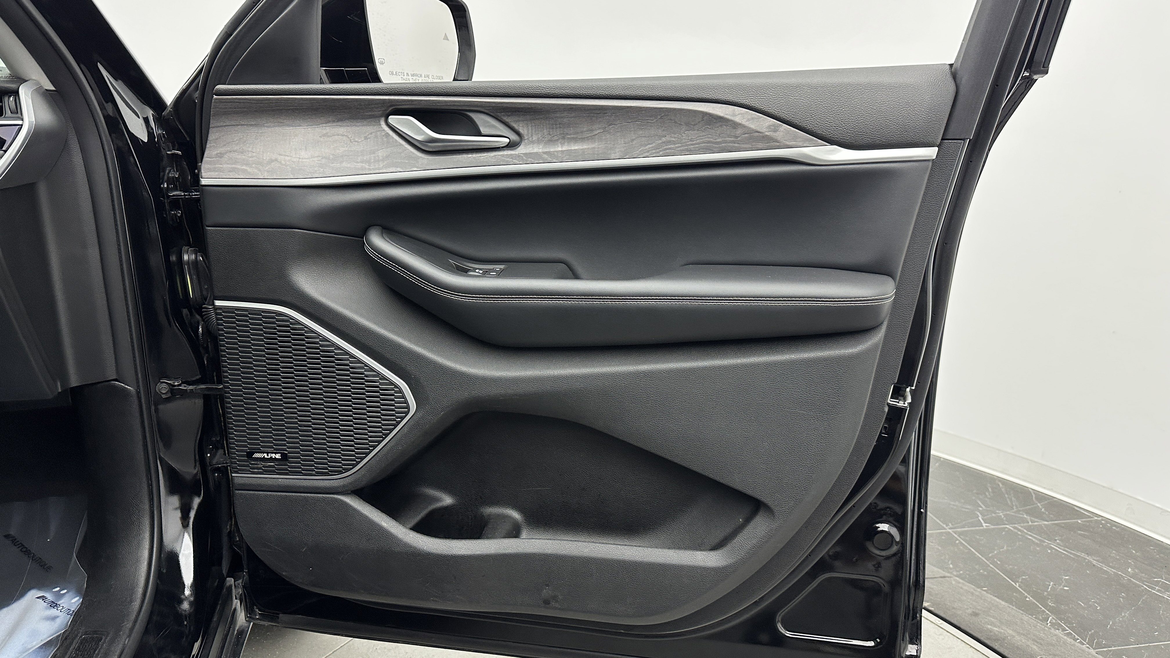 Used 2024 Jeep Grand Cherokee Limited 4xe image 40