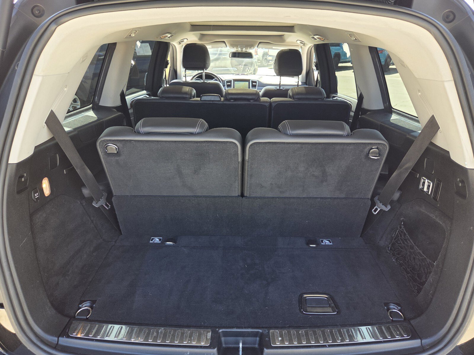 Used 2016 Mercedes-Benz GL 320 BlueTEC 4MATIC image 9