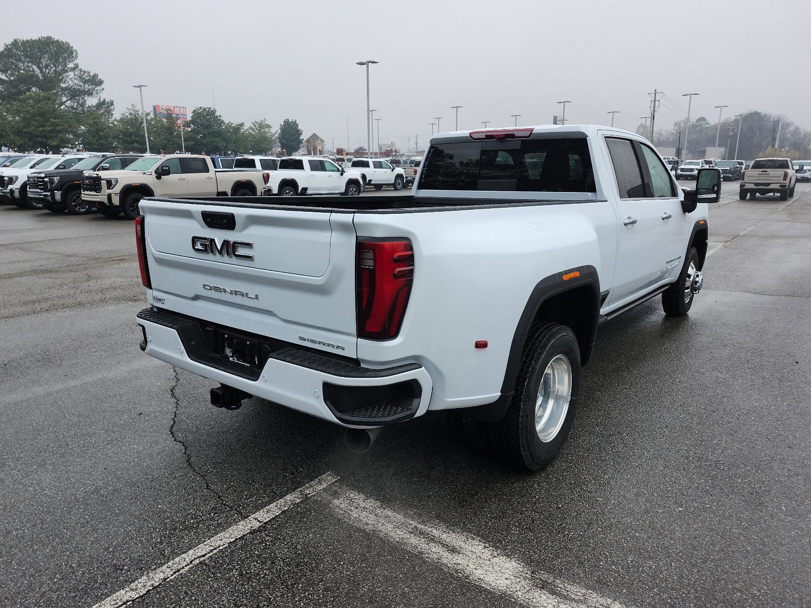 New 2026 GMC Sierra 3500 Denali Ultimate image 3