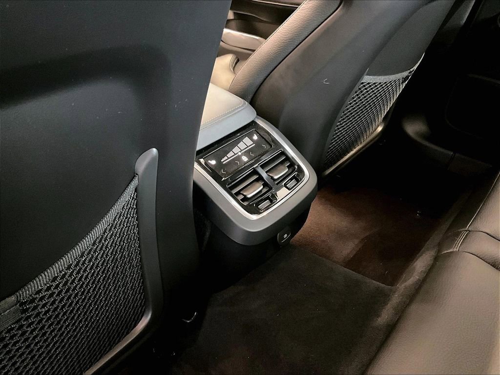 Used 2024 Volvo S60 B5 Ultimate w/ Climate Package image 24