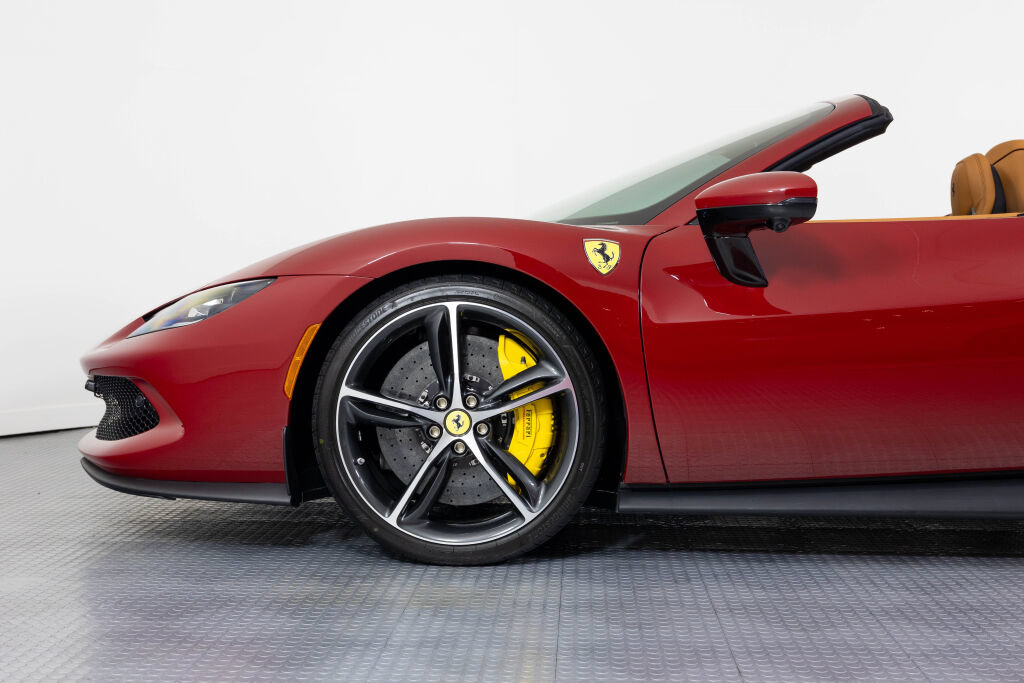 Used 2026 Ferrari 296 GTS RWD image 29