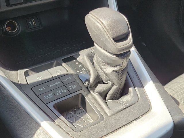 Certified 2023 Toyota RAV4 XLE w/ Convenience Package image 27