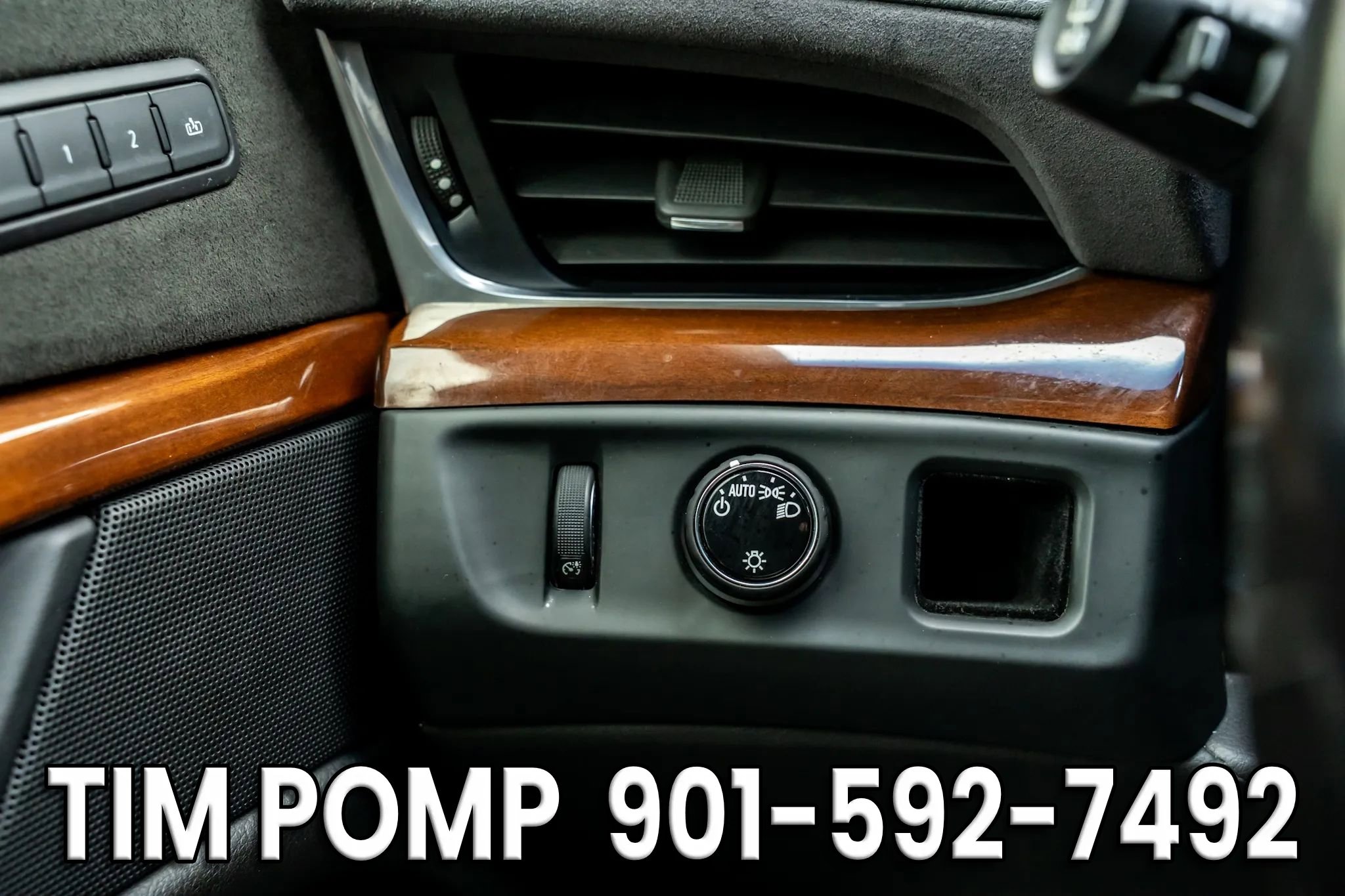 Used 2019 Cadillac Escalade Luxury image 29