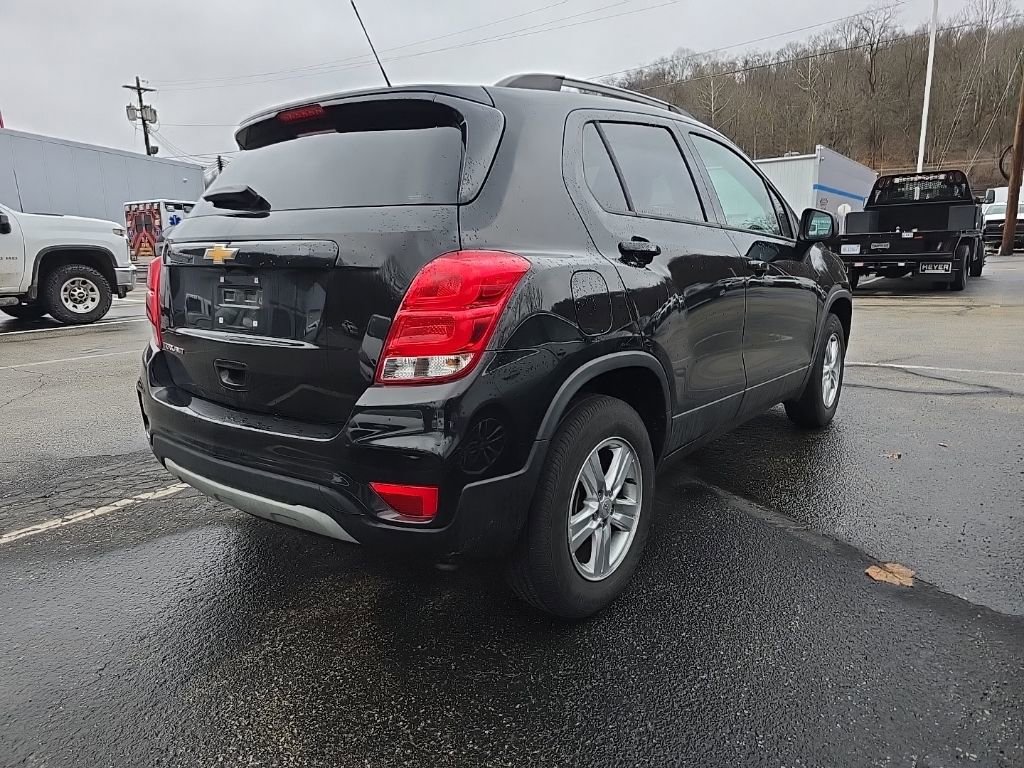 Certified 2022 Chevrolet Trax LT w/ LT Convenience Package image 5