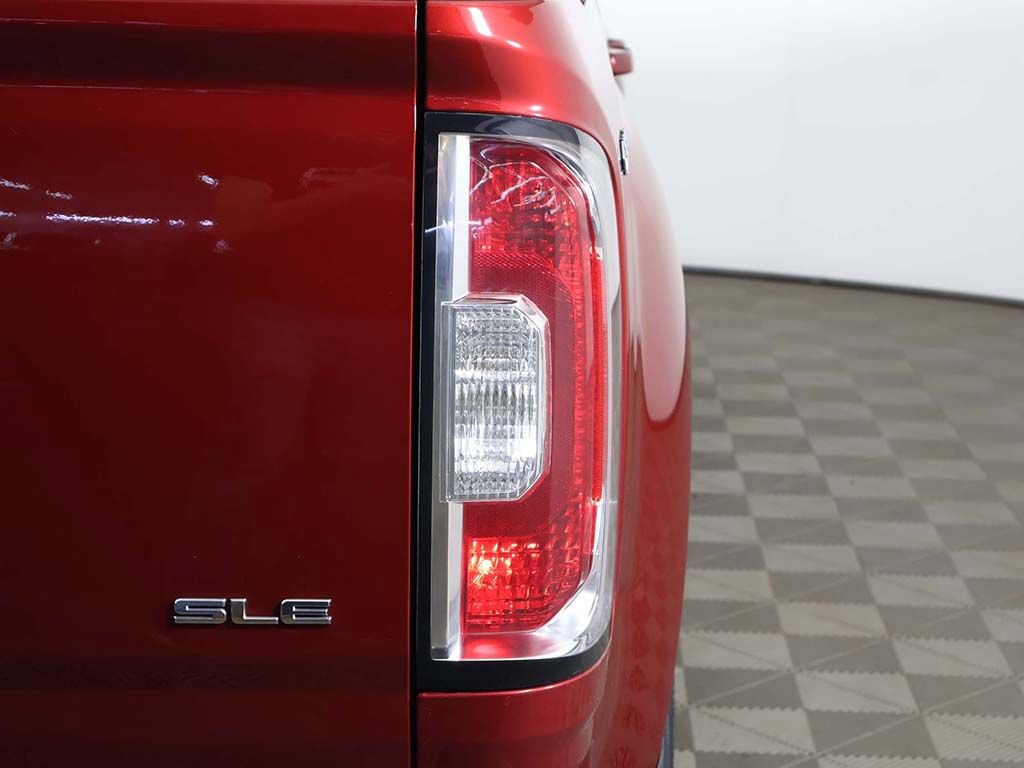 Used 2020 GMC Canyon SLE w/ Elevation Edition image 14