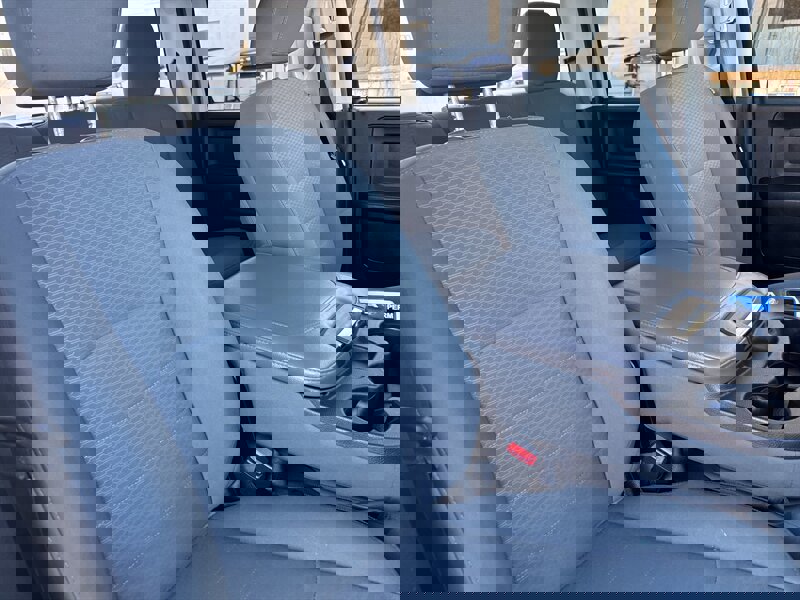 Used 2015 RAM 2500 Tradesman w/ Chrome Appearance Group image 34