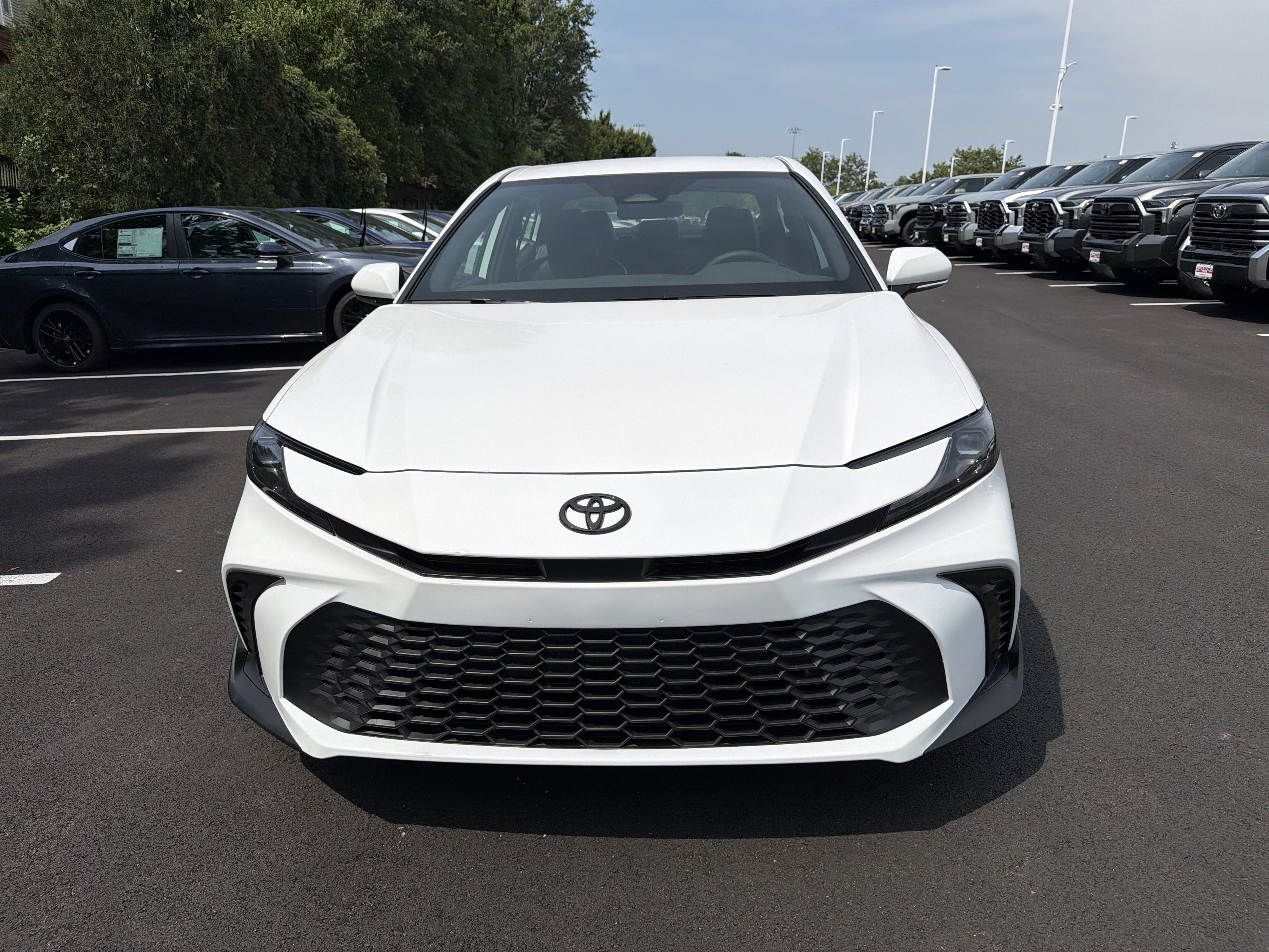New 2026 Toyota Camry SE FWD image 2