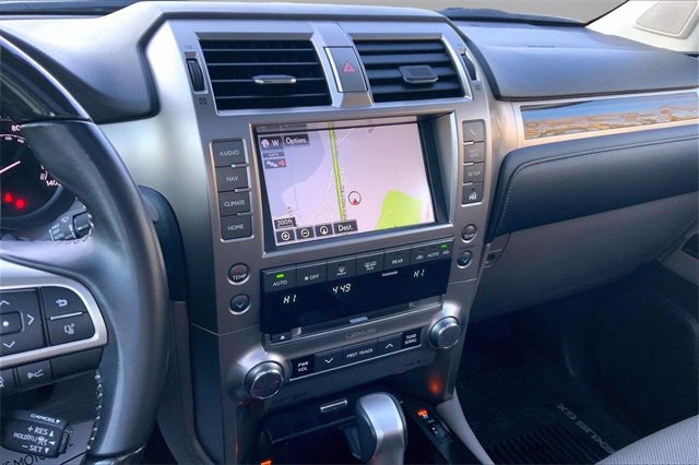 Used 2020 Lexus GX 460 Premium w/ Premium Package image 6