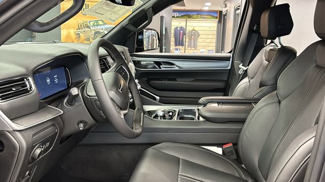 New 2026 Jeep Grand Wagoneer 4WD image 2