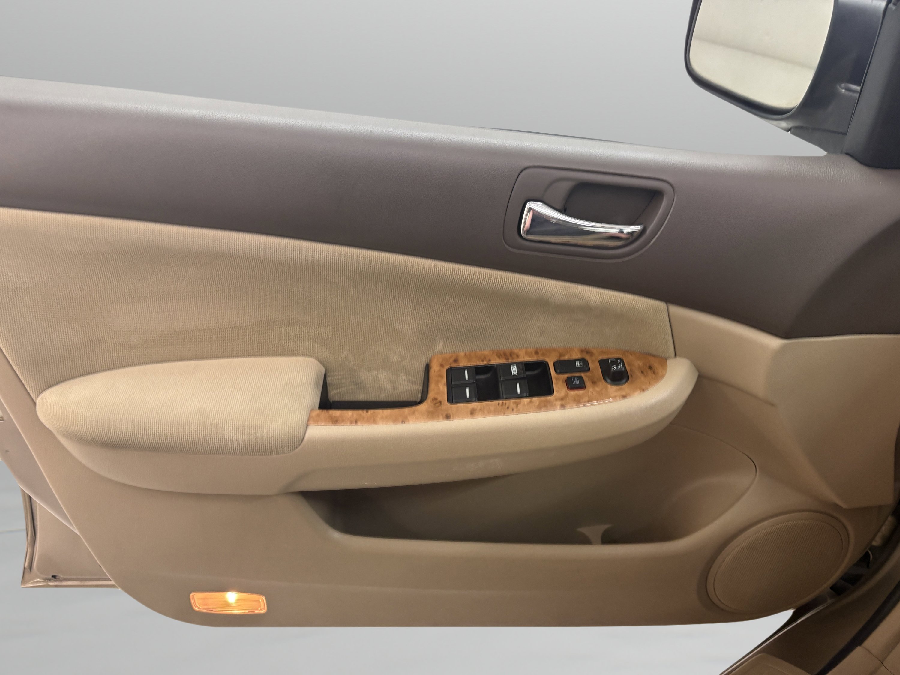 Used 2004 Honda Accord EX image 19