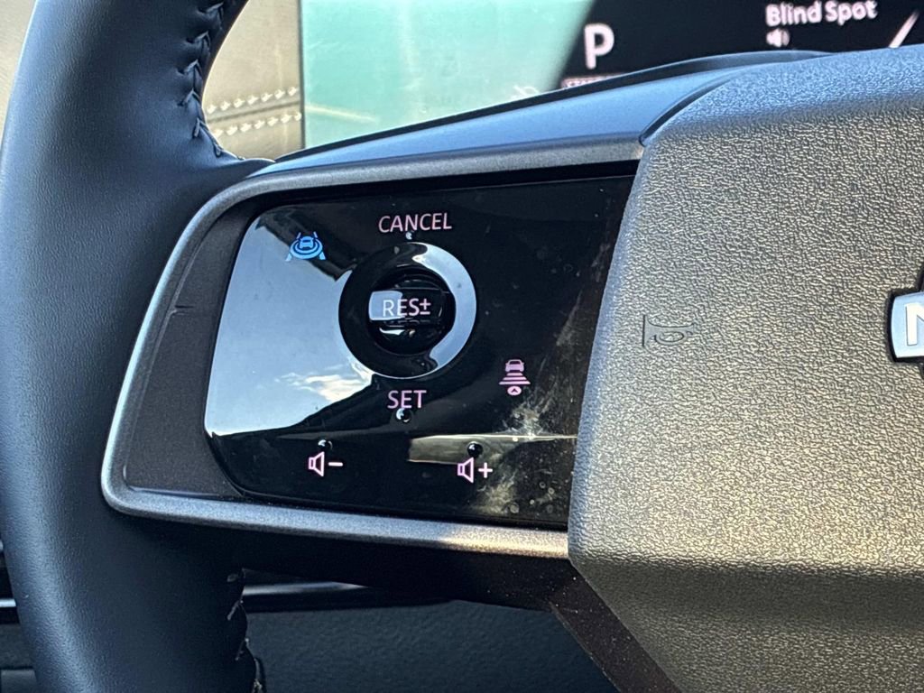 Certified 2025 Nissan Murano SV image 25