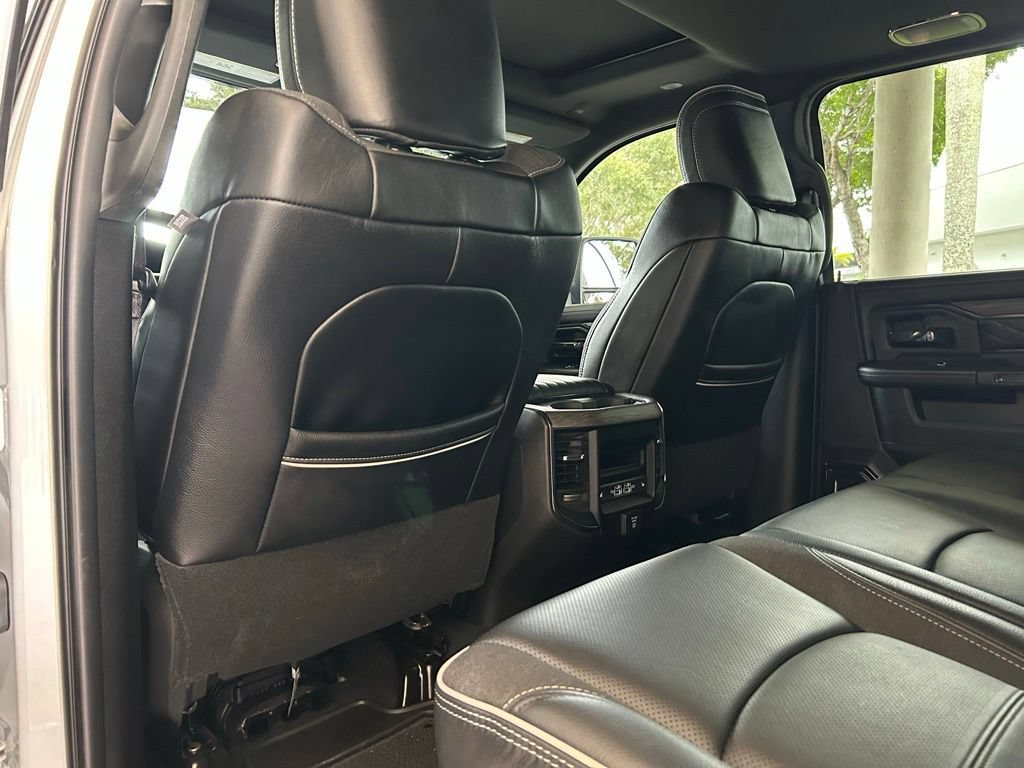 Used 2025 RAM 2500 Limited AWD/4WD image 42