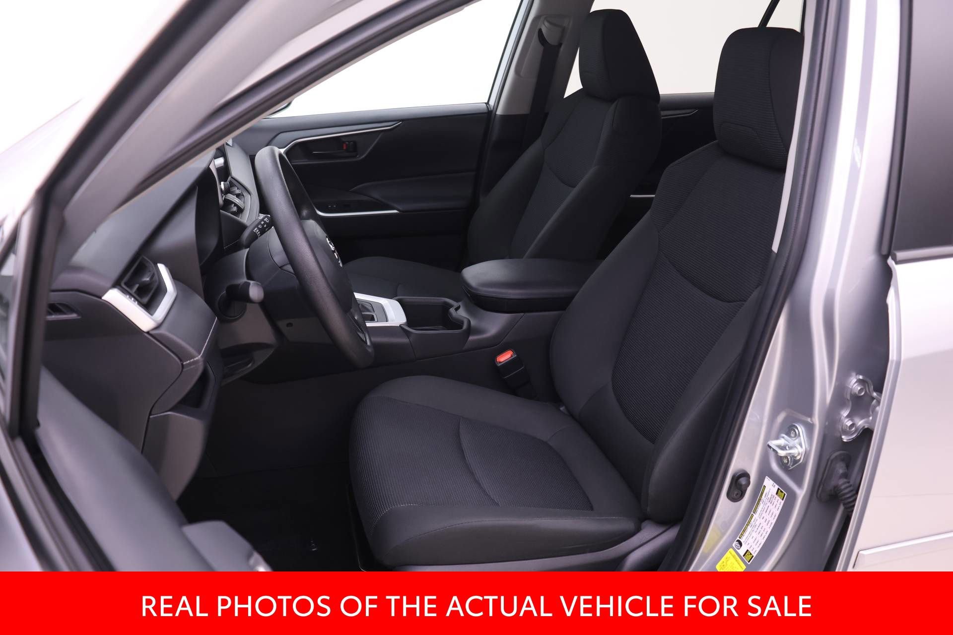 Certified 2023 Toyota RAV4 LE FWD image 4