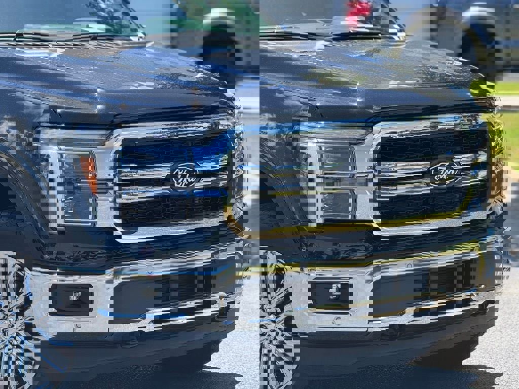 New 2025 Ford F150 Lariat w/ Equipment Group 501A Mid image 5