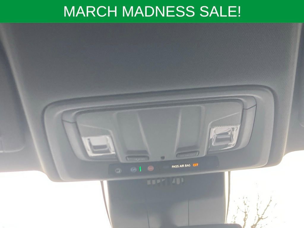 Used 2023 GMC Sierra 1500 Elevation image 16