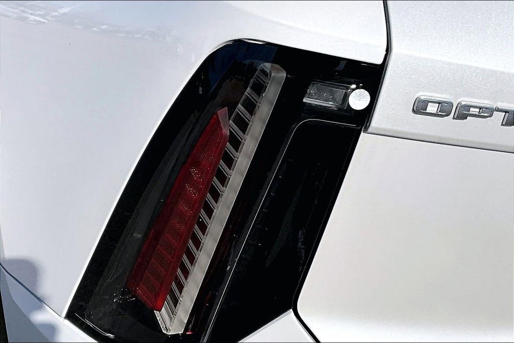 Certified 2025 Cadillac Optiq Luxury 1 image 30