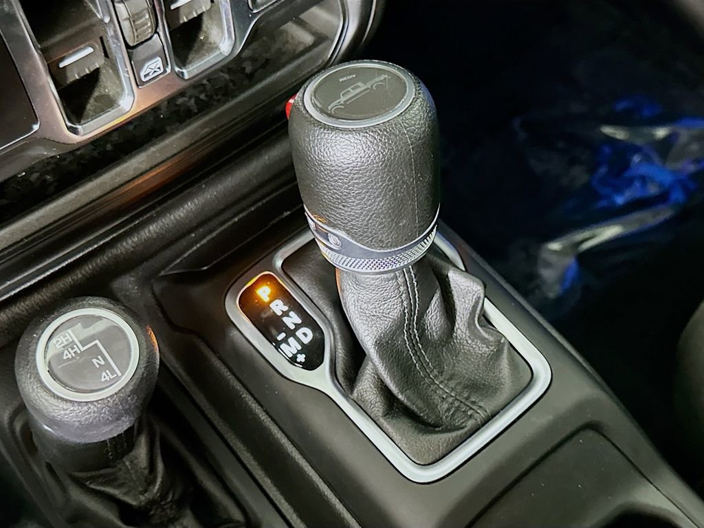 Used 2022 Jeep Gladiator Willys image 30