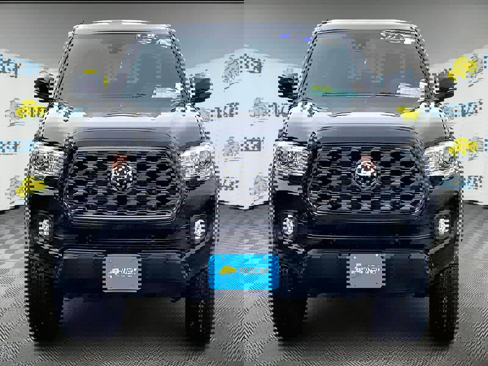 Used 2022 Toyota Tacoma TRD Off-Road image 2