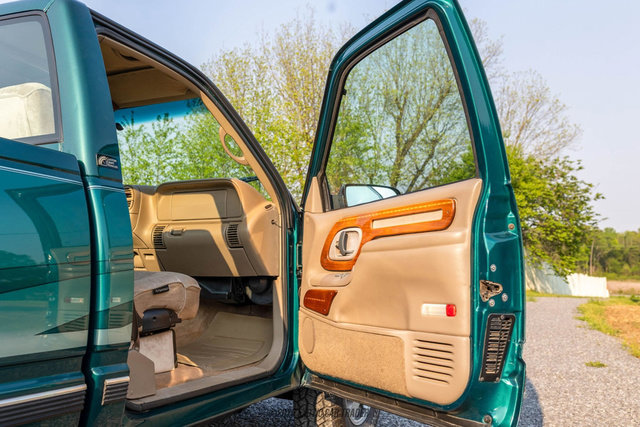 Used 1997 Chevrolet Silverado 1500 4x4 Regular Cab image 30