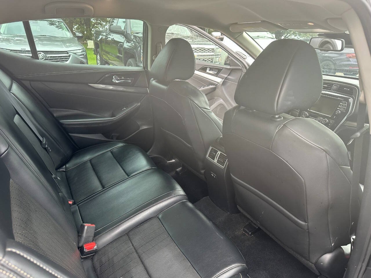 Used 2021 Nissan Maxima 3.5 SV w/ Floor Mat Group FWD image 16