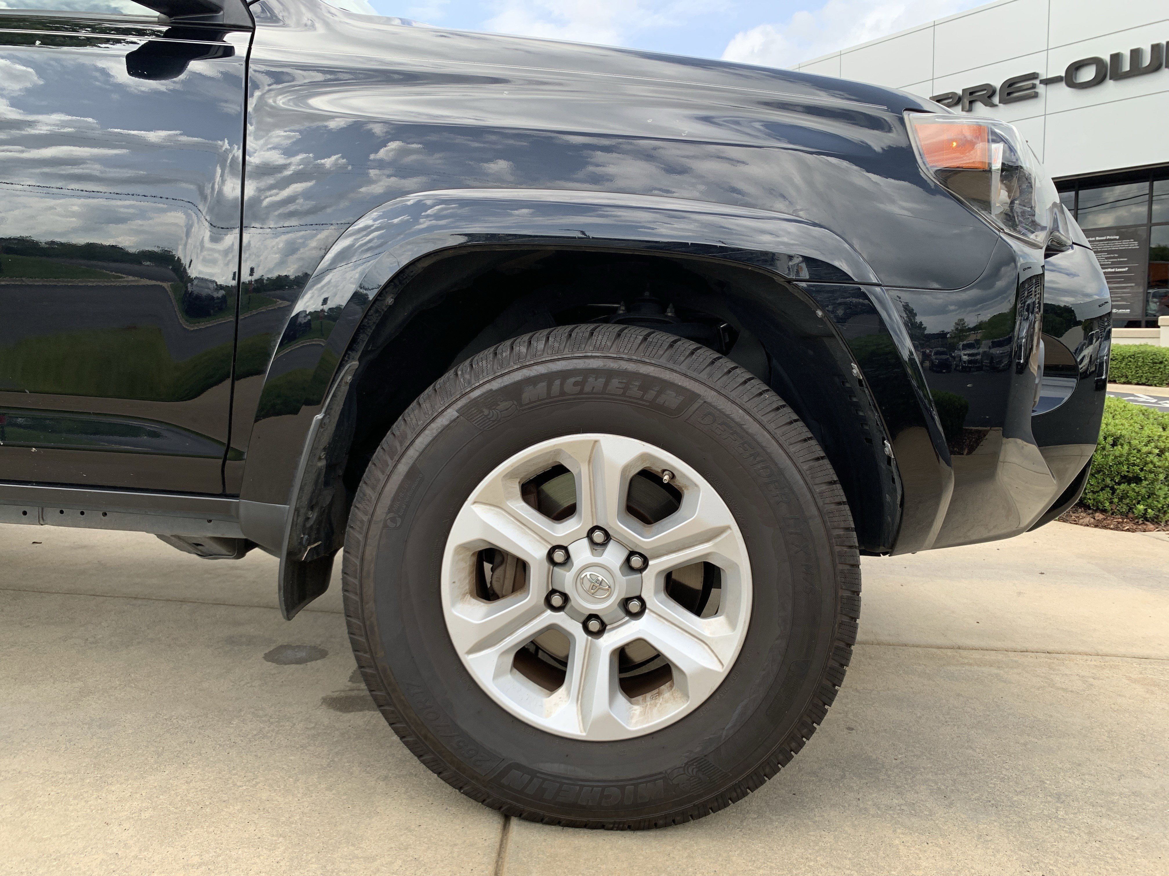 Used 2018 Toyota 4Runner SR5 Premium AWD/4WD image 13