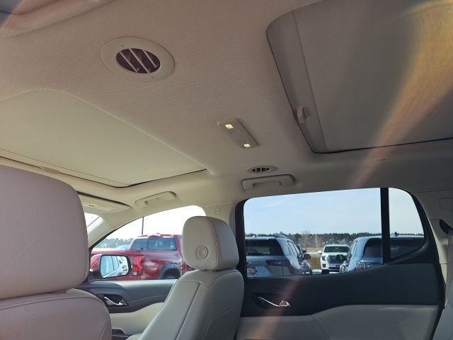 Used 2021 GMC Acadia Denali w/ Denali Technology Package image 11