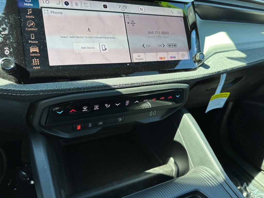 New 2026 Jeep Cherokee Laredo AWD/4WD image 24
