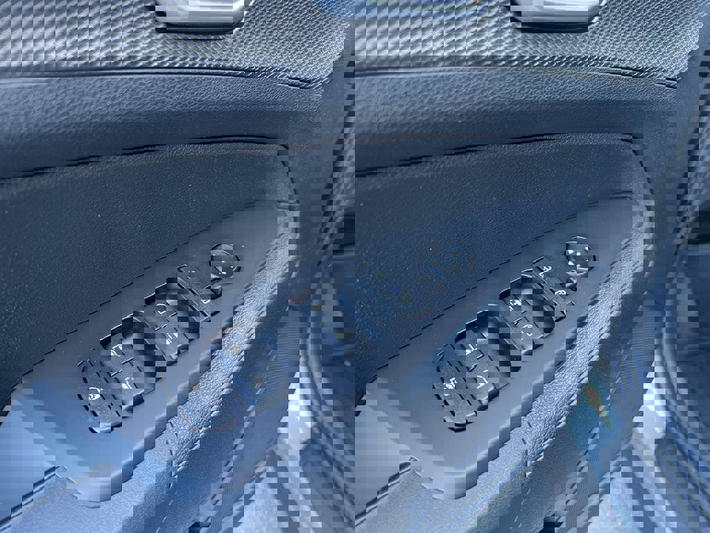 New 2025 Kia Sportage LX image 17