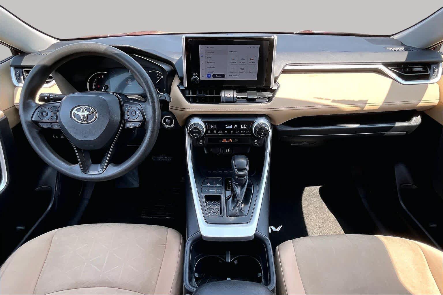 Used 2025 Toyota RAV4 XLE FWD image 14