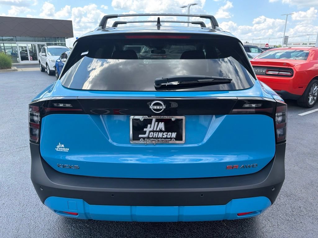 New 2026 Nissan Kicks SR w/ Cold Weather Package AWD/4WD image 4
