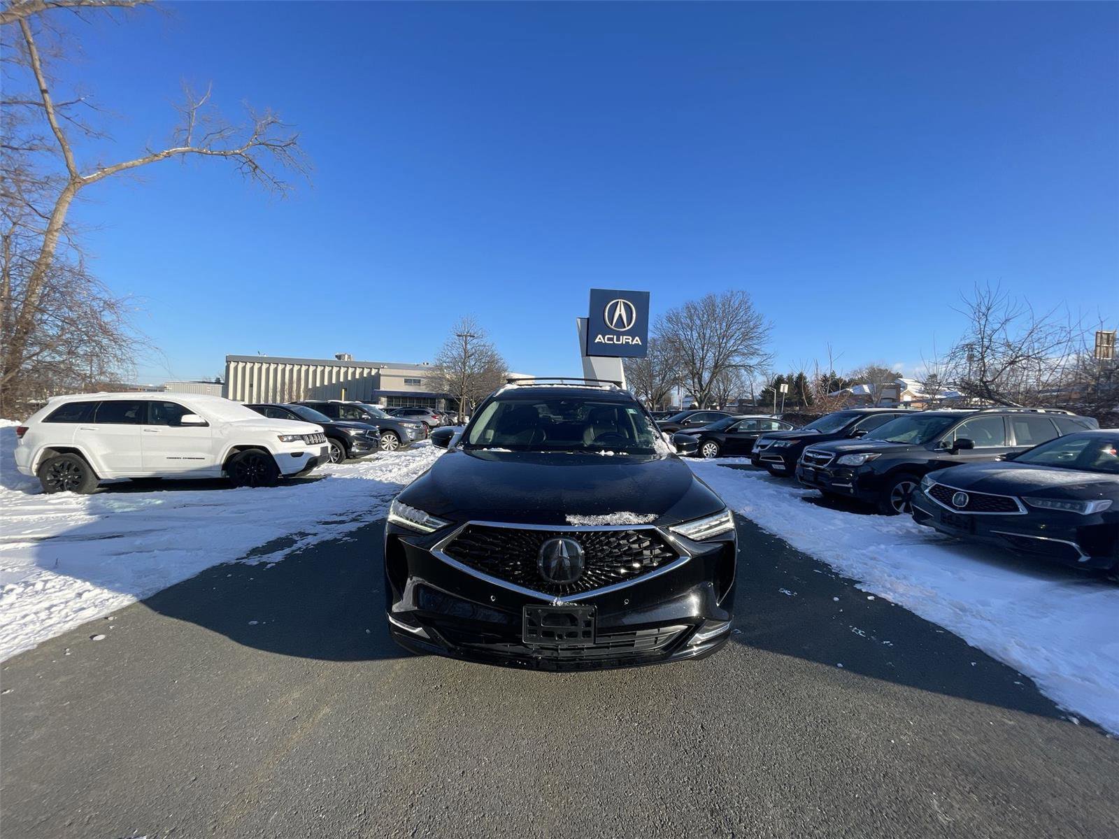 Used 2023 Acura MDX SH-AWD w/ Technology Package image 29