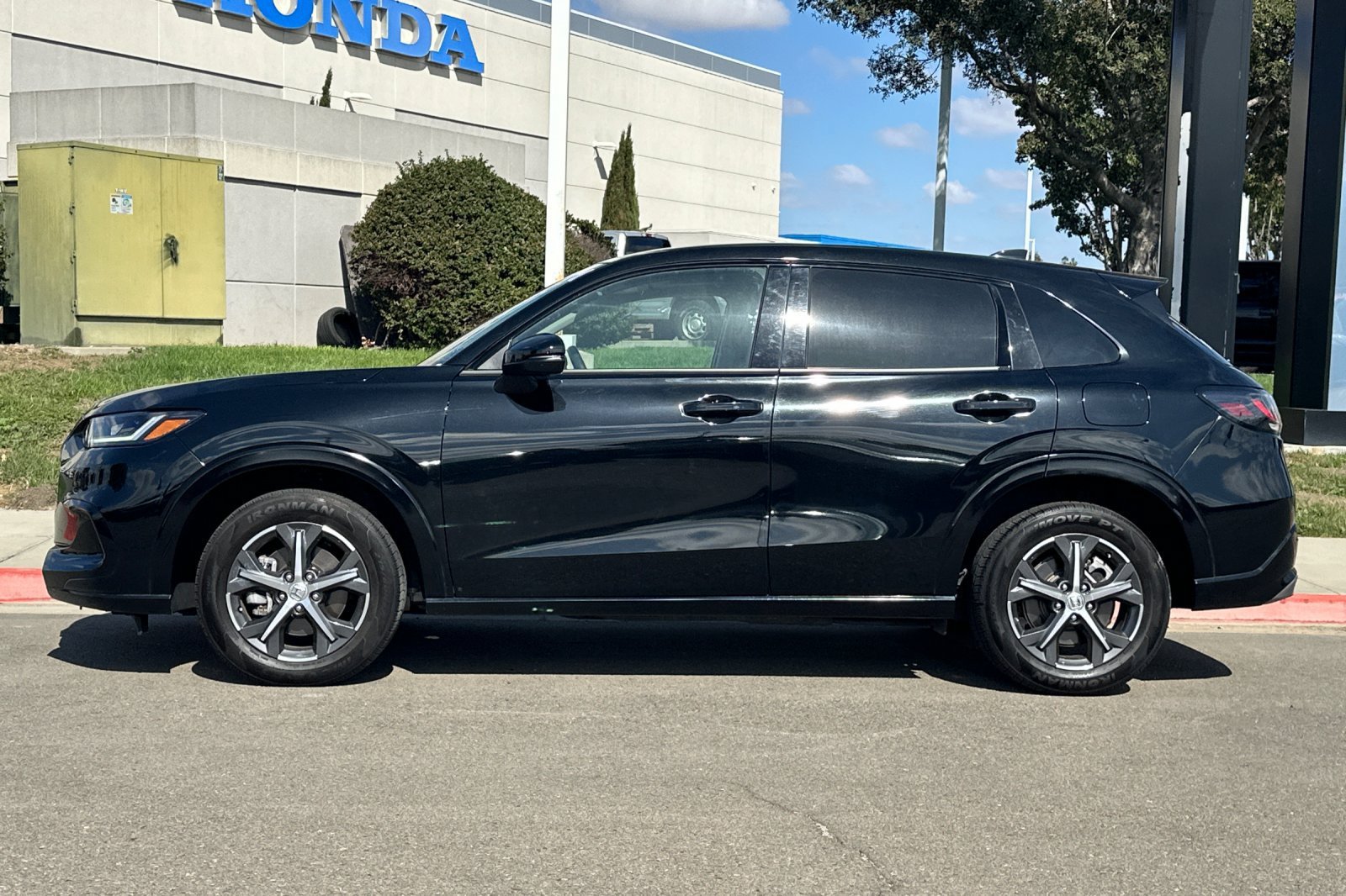 Certified 2024 Honda HR-V EX-L image 7
