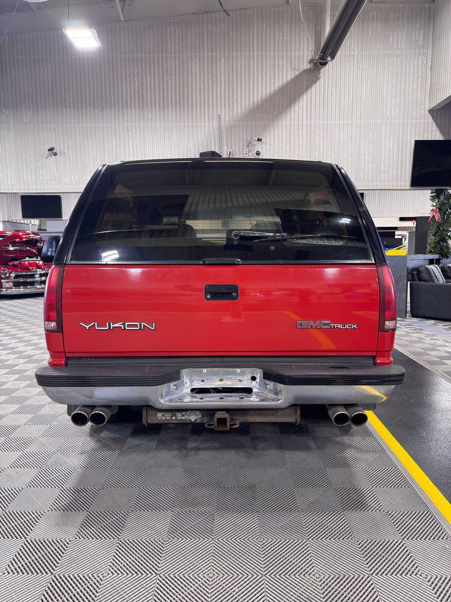 Used 1992 GMC Yukon 4WD 2-Door image 4