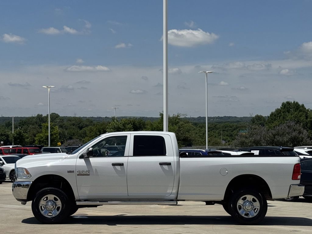 Used 2018 RAM 2500 Tradesman w/ Chrome Appearance Group AWD/4WD image 3