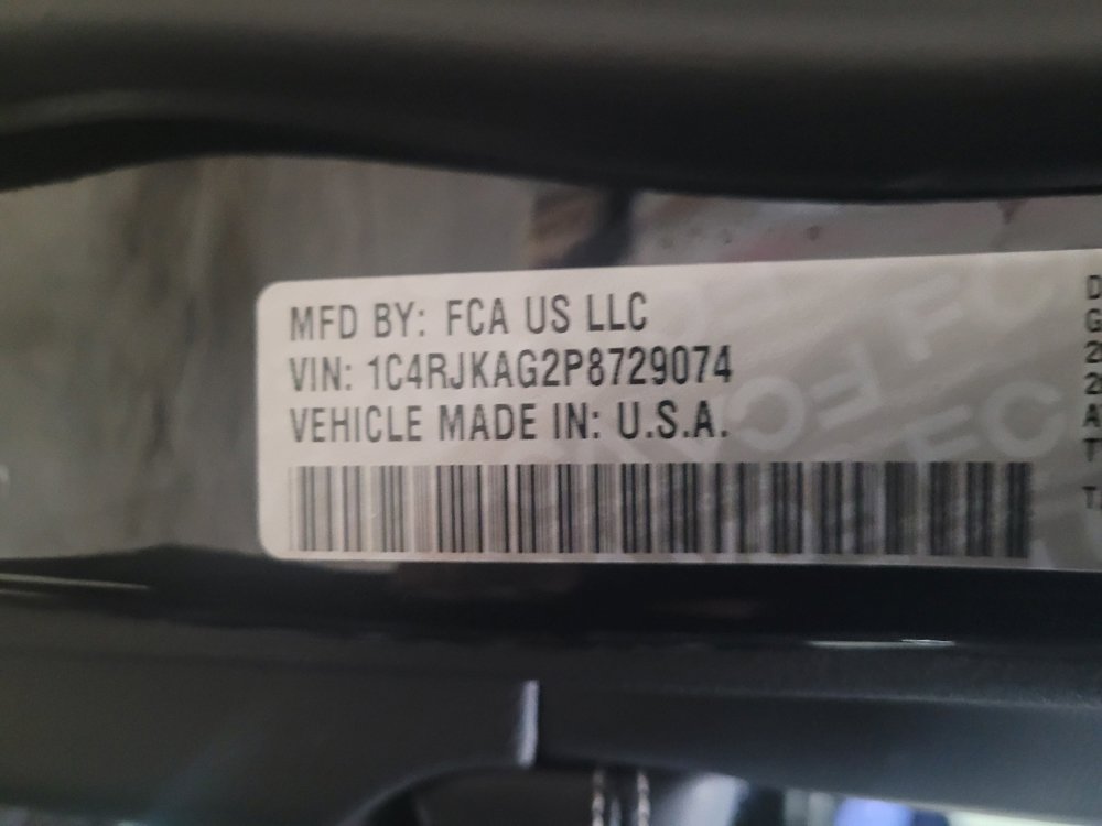 Used 2023 Jeep Grand Cherokee L Laredo AWD/4WD image 33