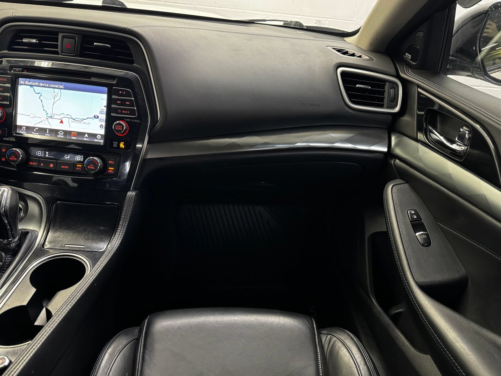 Used 2017 Nissan Maxima SR FWD image 18