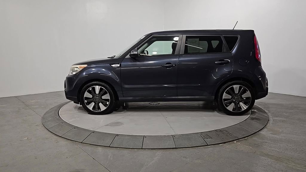 Used 2015 Kia Soul ! image 2