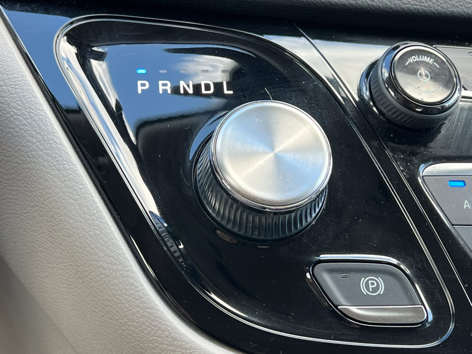 Used 2020 Chrysler Pacifica Touring-L Plus FWD image 32