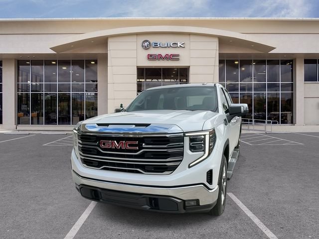 Used 2022 GMC Sierra 1500 SLT w/ SLT Convenience Package image 5