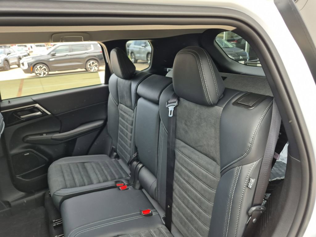 New 2026 Mitsubishi Outlander SE image 84