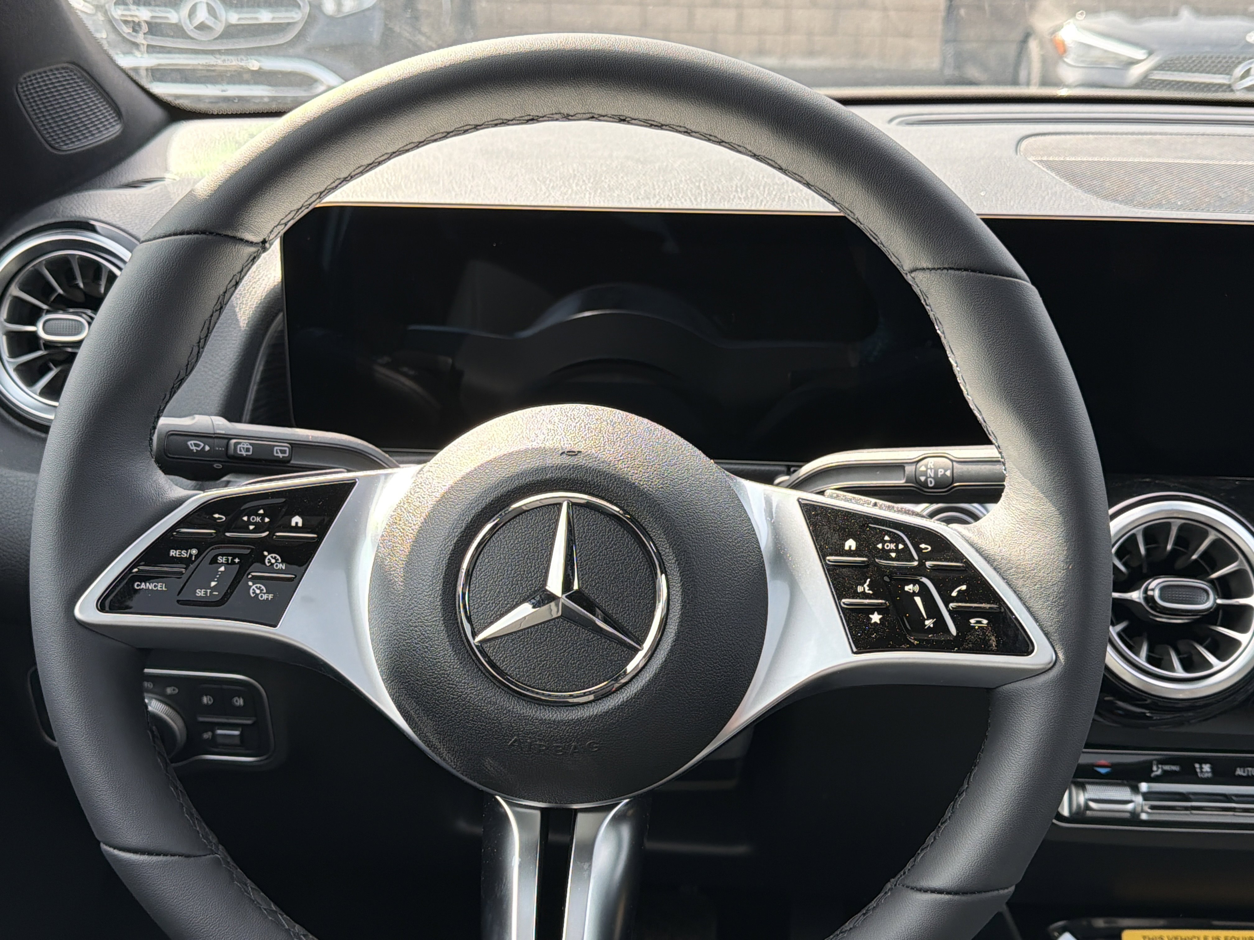 New 2026 Mercedes-Benz GLB 250 4MATIC image 13