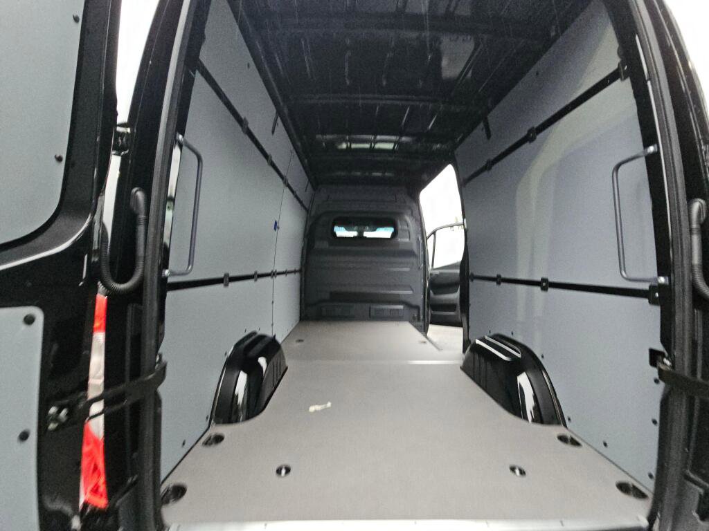New 2025 Mercedes-Benz Sprinter 2500 image 15