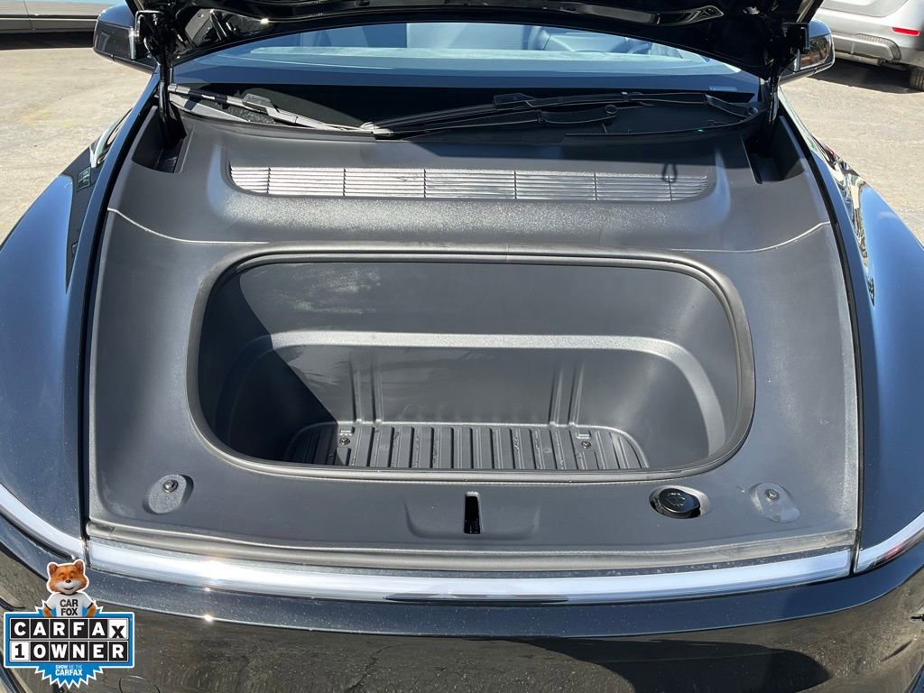 Used 2026 Tesla Model Y AWD image 12