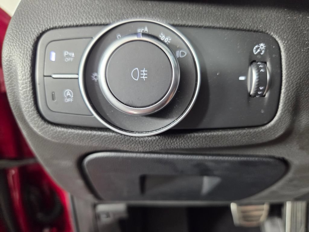 Used 2024 Alfa Romeo Giulia Sprint RWD image 18