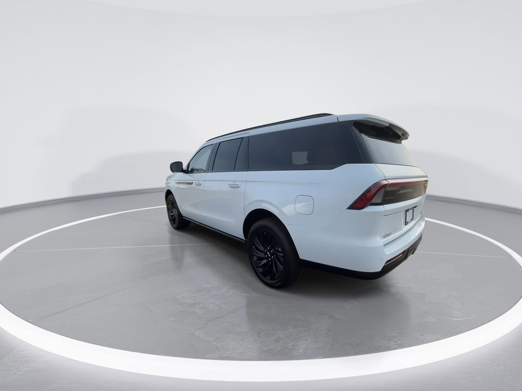 New 2026 Lincoln Navigator L Reserve AWD/4WD image 6