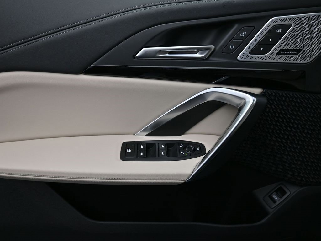 New 2025 BMW X1 xDrive28i w/ Convenience Package image 11