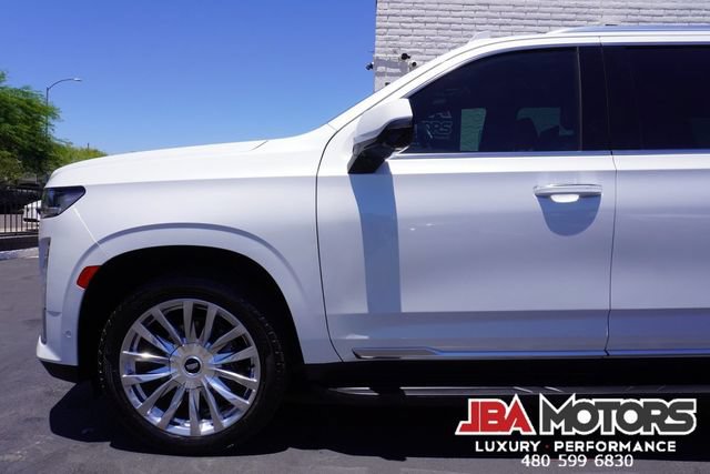 Used 2021 Cadillac Escalade ESV Premium Luxury AWD/4WD image 58