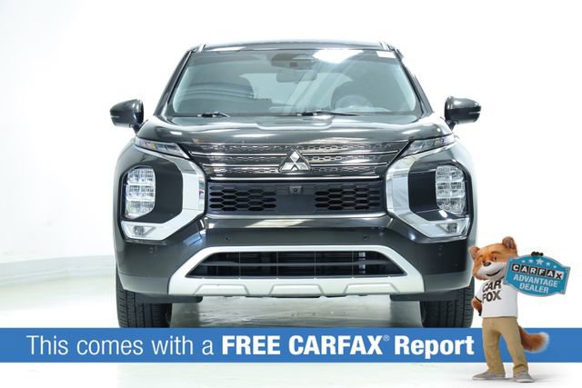 Used 2023 Mitsubishi Outlander SE FWD image 2