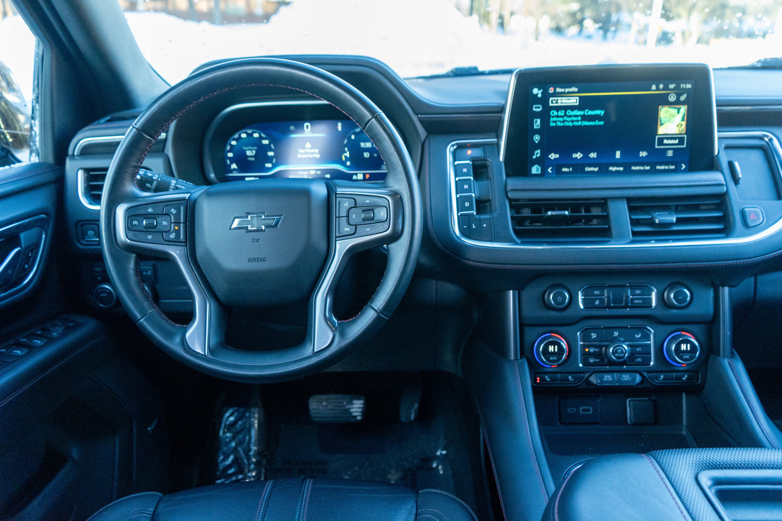 Used 2023 Chevrolet Suburban RST image 11